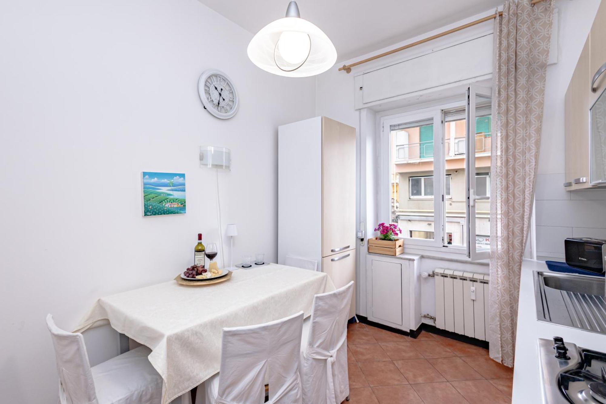 Апартаменты Dolce Casa Di Sve Vicino La Stazione Генуя Экстерьер фото